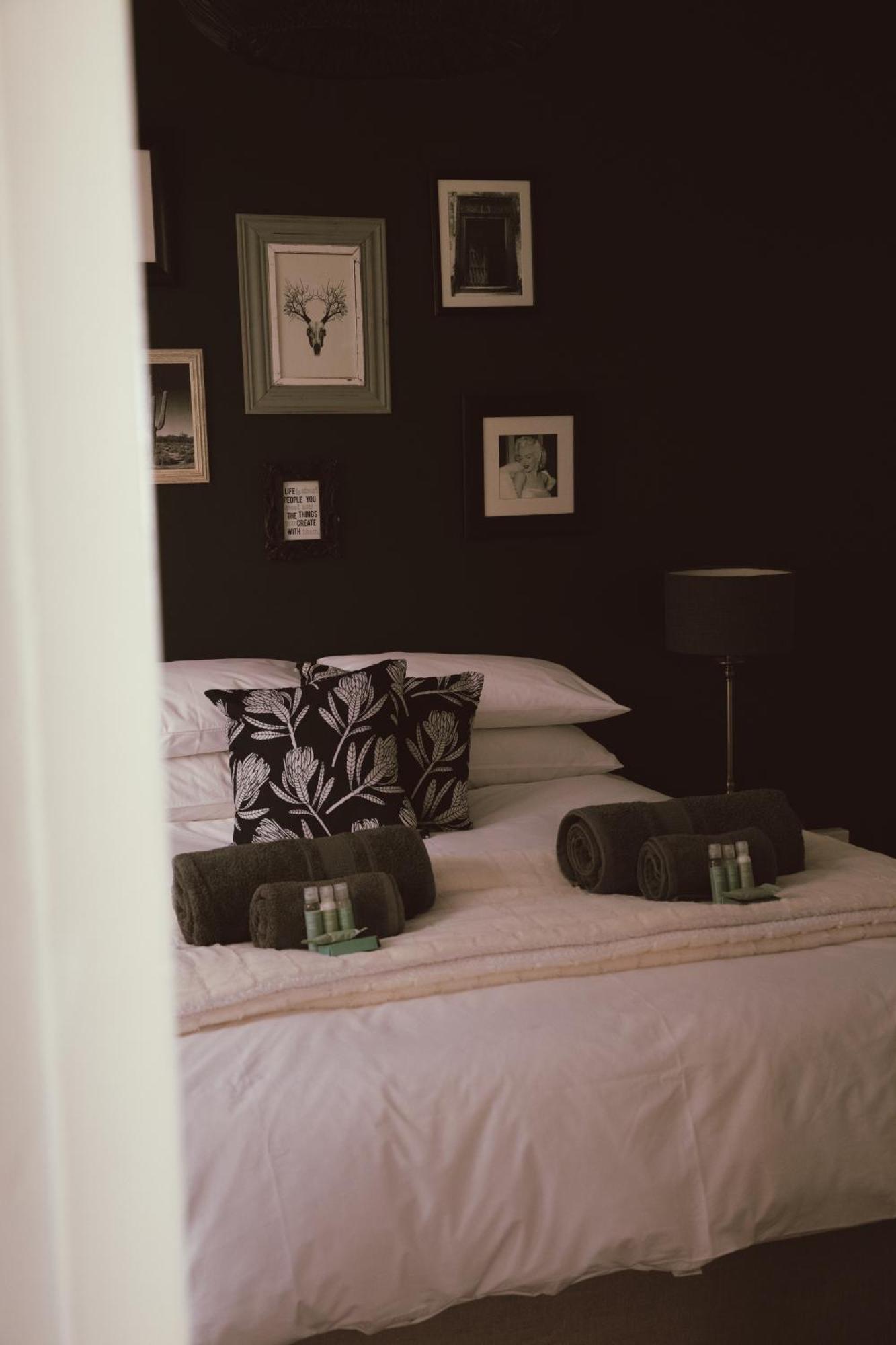 Eclectic Heritage Paradise Simonʼs Town Extérieur photo